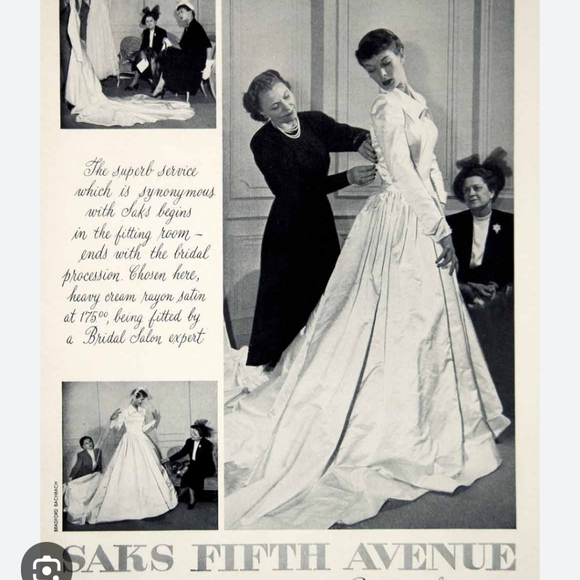 Saks Fifth Avenue 1940s Era Wedding Dress. Liquid Satin - Picture 16 of 17
